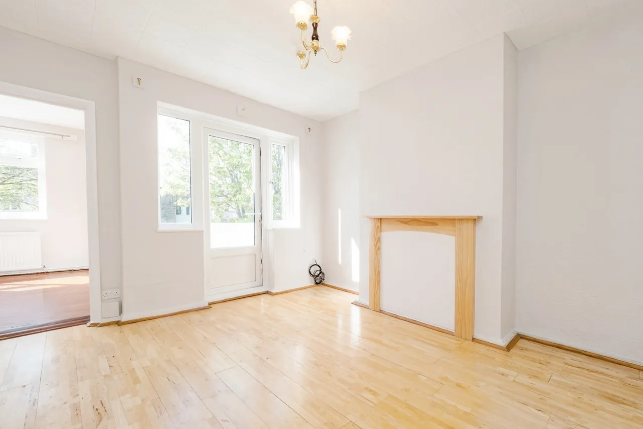 Matlock Gardens, Hornchurch, RM12, photo 6