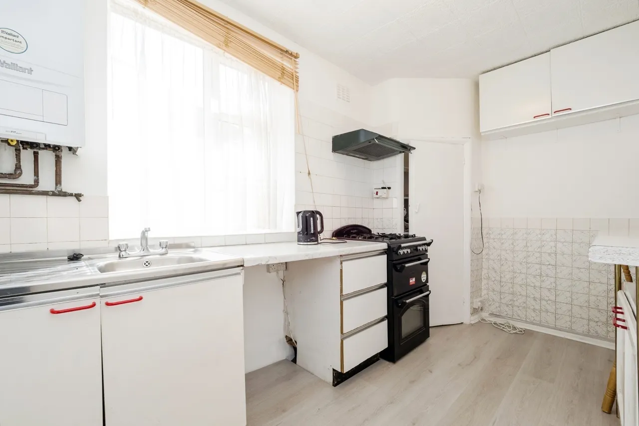 Matlock Gardens, Hornchurch, RM12, photo 16