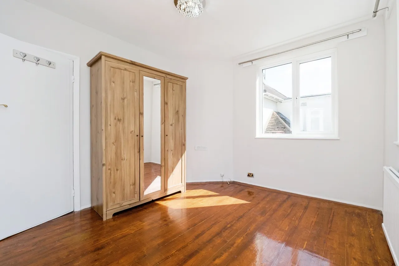Matlock Gardens, Hornchurch, RM12, photo 9