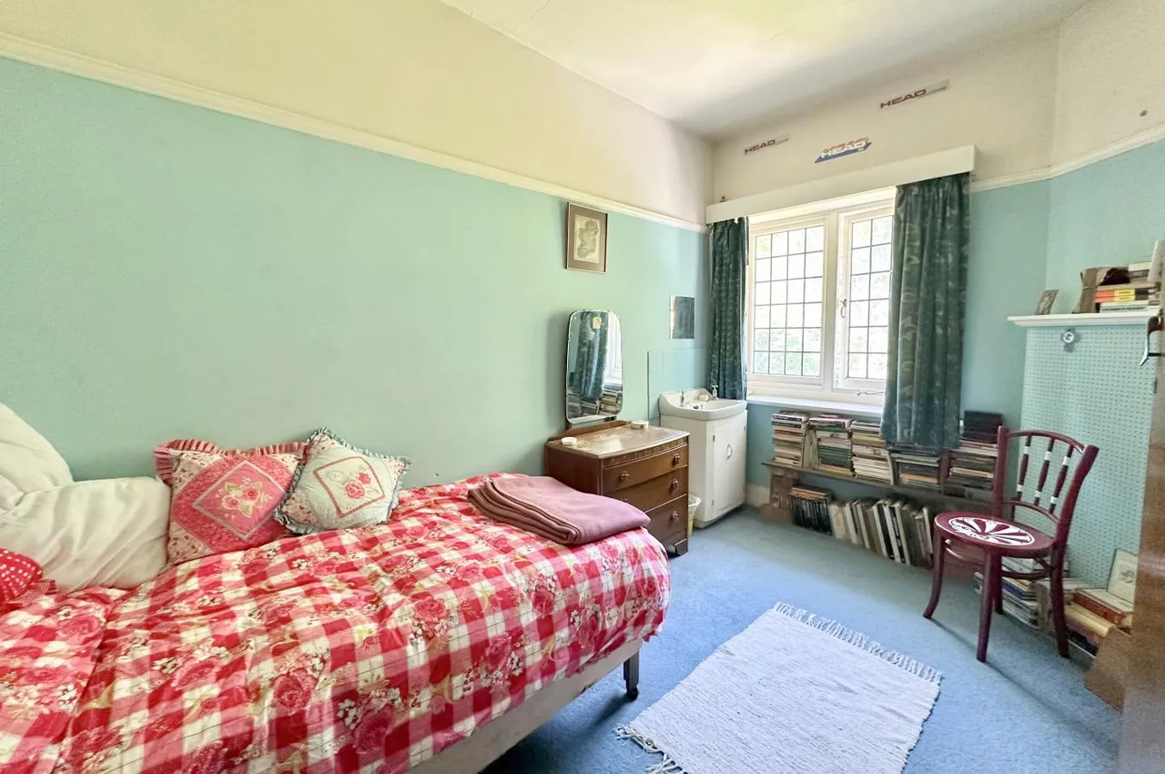 Roslin Road, BH3, photo 20