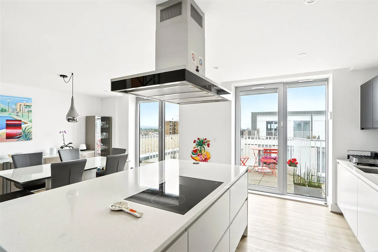 Brighton Road, Worthing, BN11, photo 4