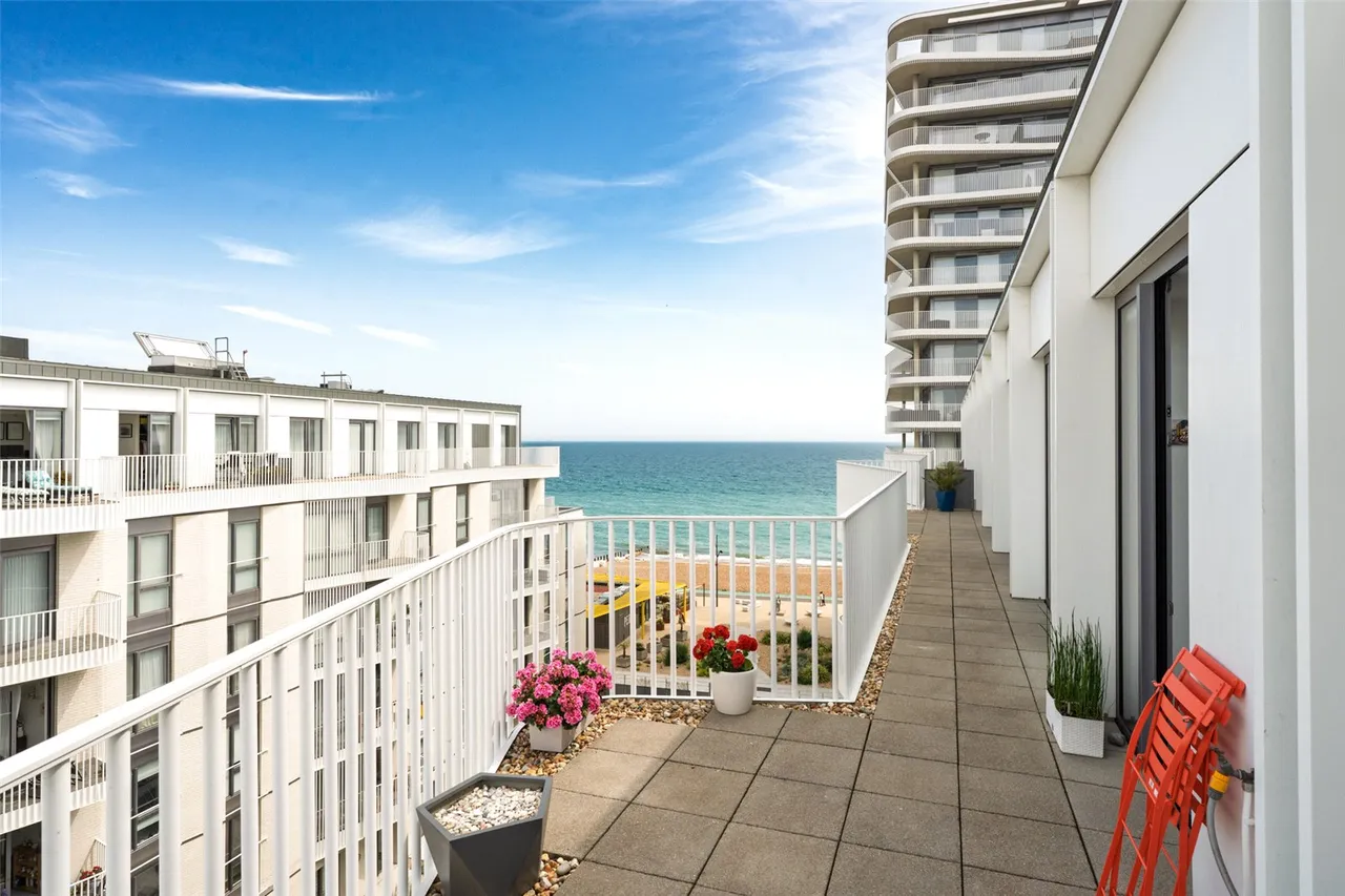 Brighton Road, Worthing, BN11, photo 12