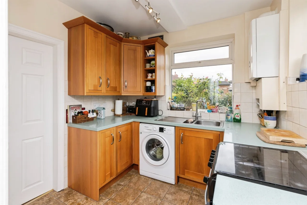 Willow Crescent, Leeds, photo 5