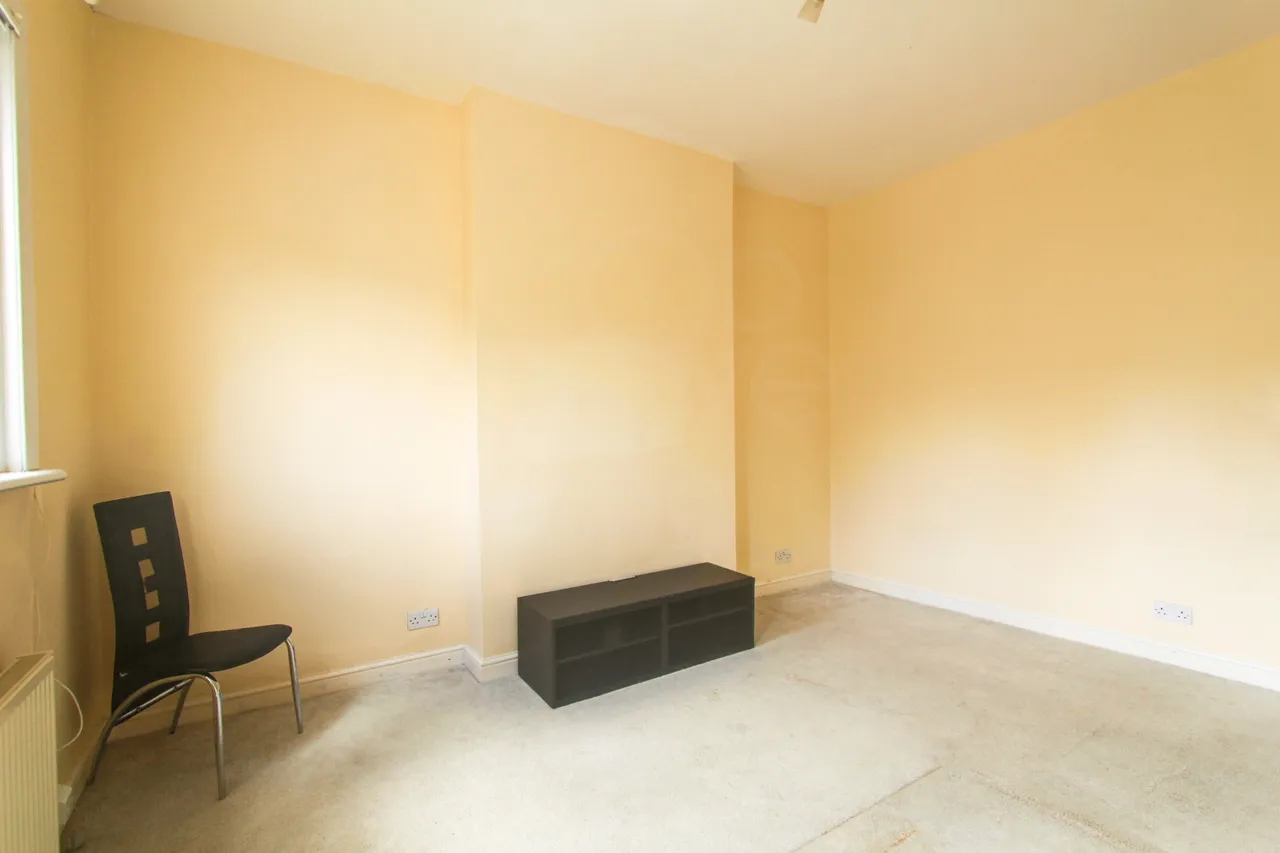 Beatrice Avenue, Norbury, SW16, photo 4