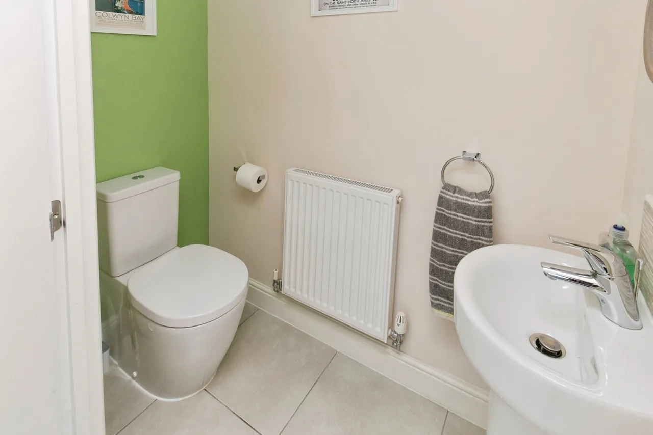 Gernant, Old Colwyn, LL29, photo 14