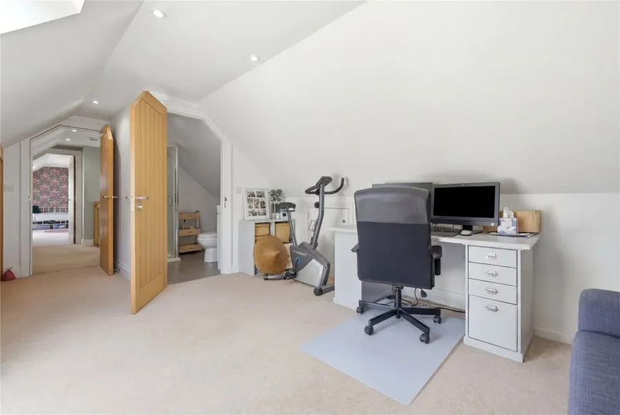 with 7 bedrooms in Newport, Nr Saffron Walden, CB11, photo 10