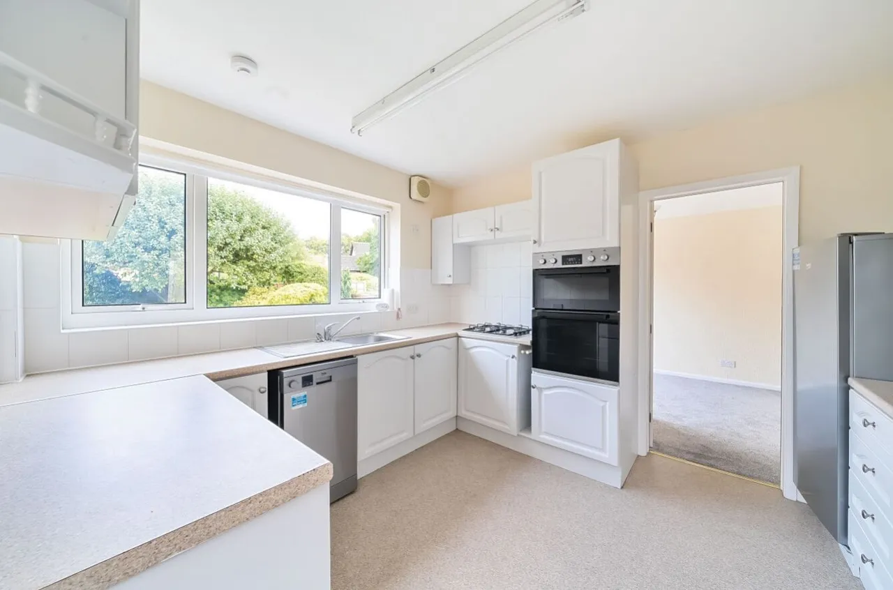 Wayside Walk, Harrogate, HG2, photo 5