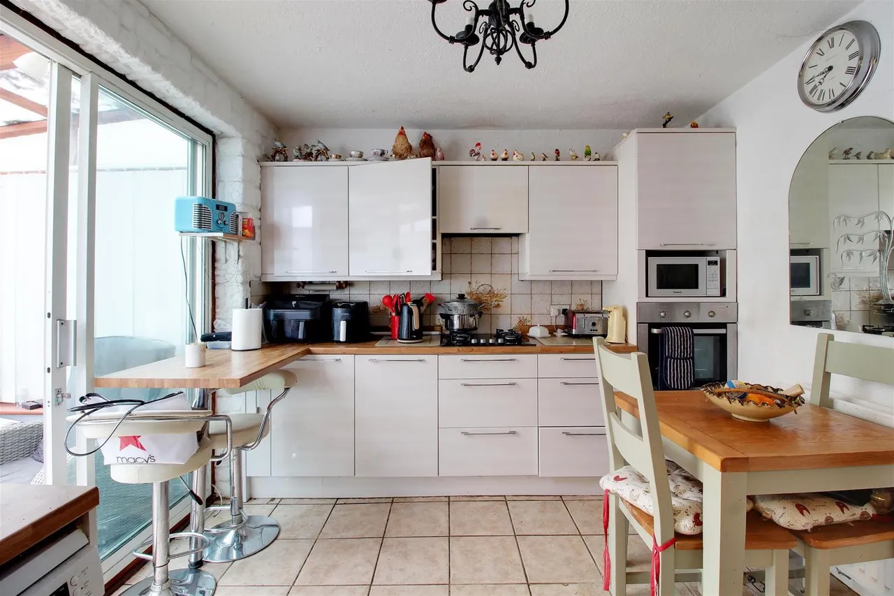 Cranborne Road, Potters Bar EN6 3AJ, photo 3