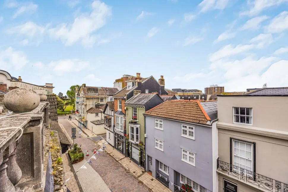 2 bed flat for sale, Castle Road, Southsea, PO5