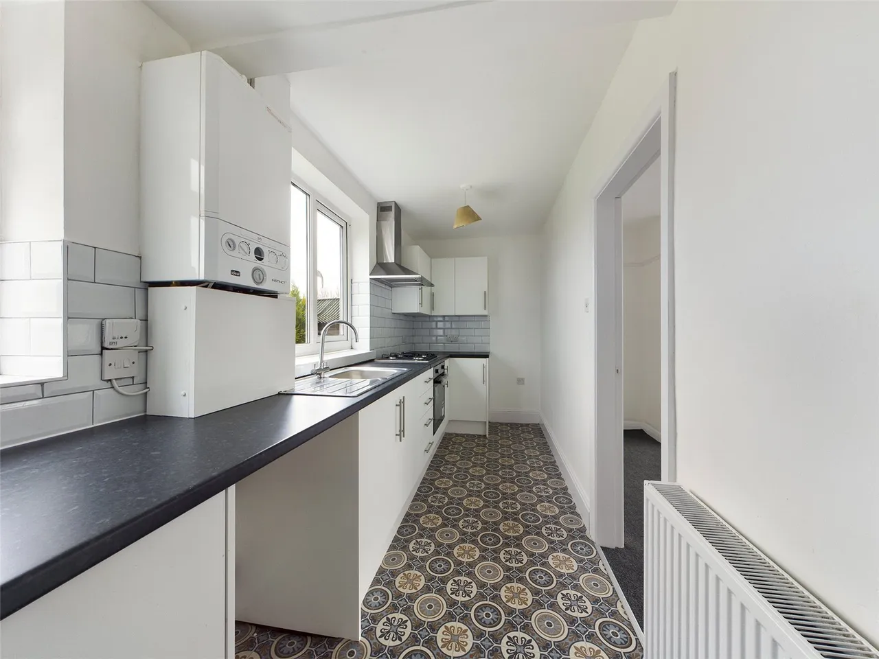 Cliftonville Road, Woolston, Warrington, WA1 4BH, photo 4