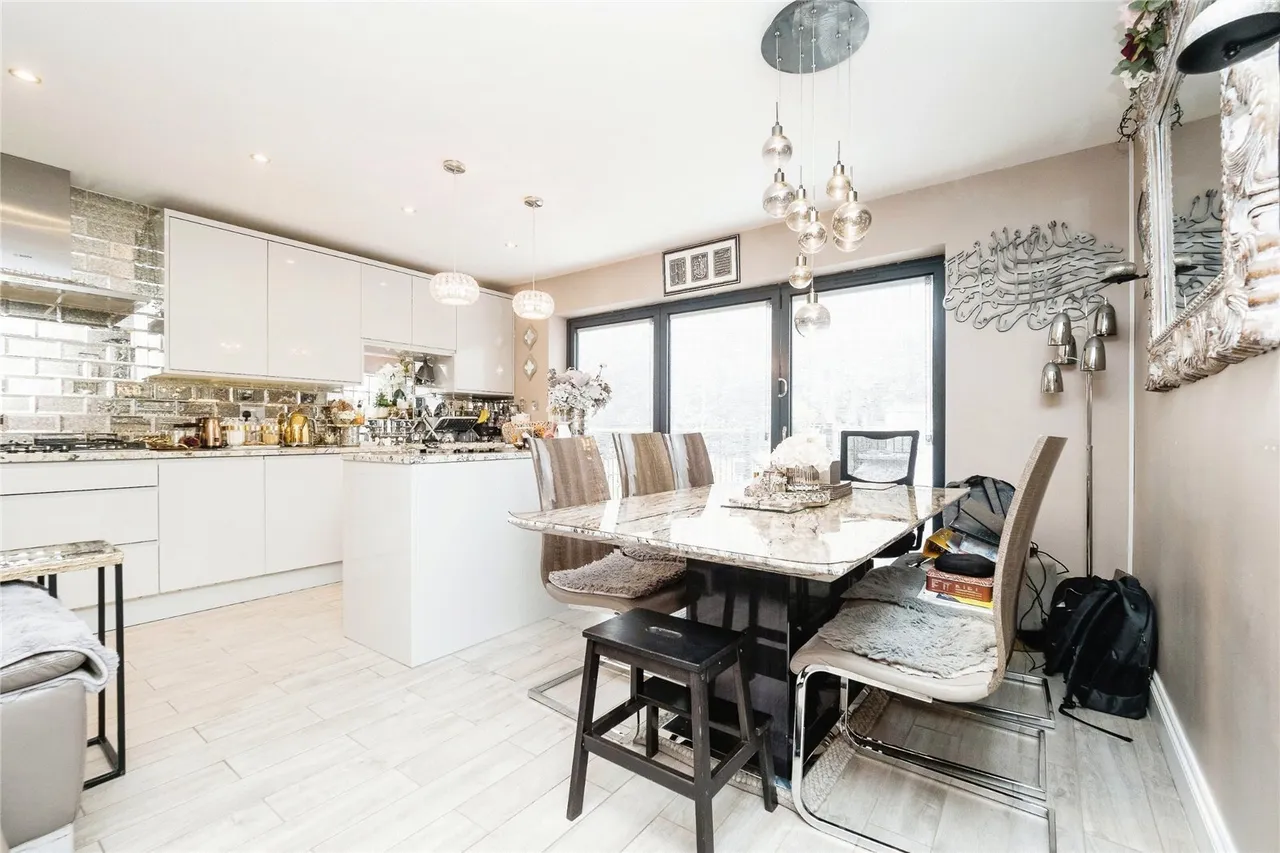 Mount Pleasant Road, Romford, RM5, photo 3