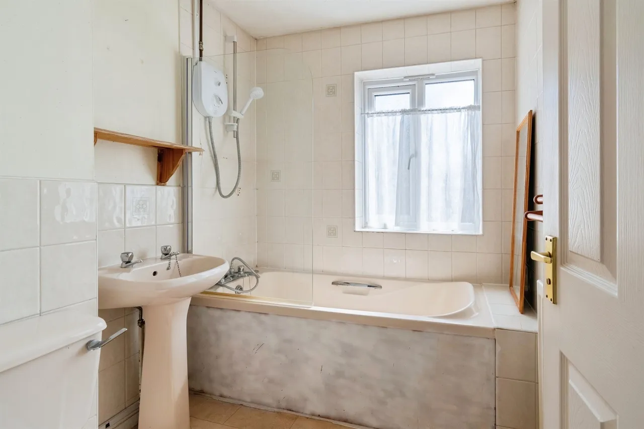 Sorrel Drive, Chippenham, photo 11