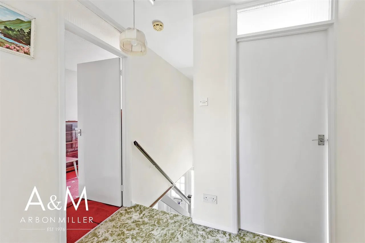 Benrek Close, Hainault, Essex, Ilford, IG62QL, photo 23