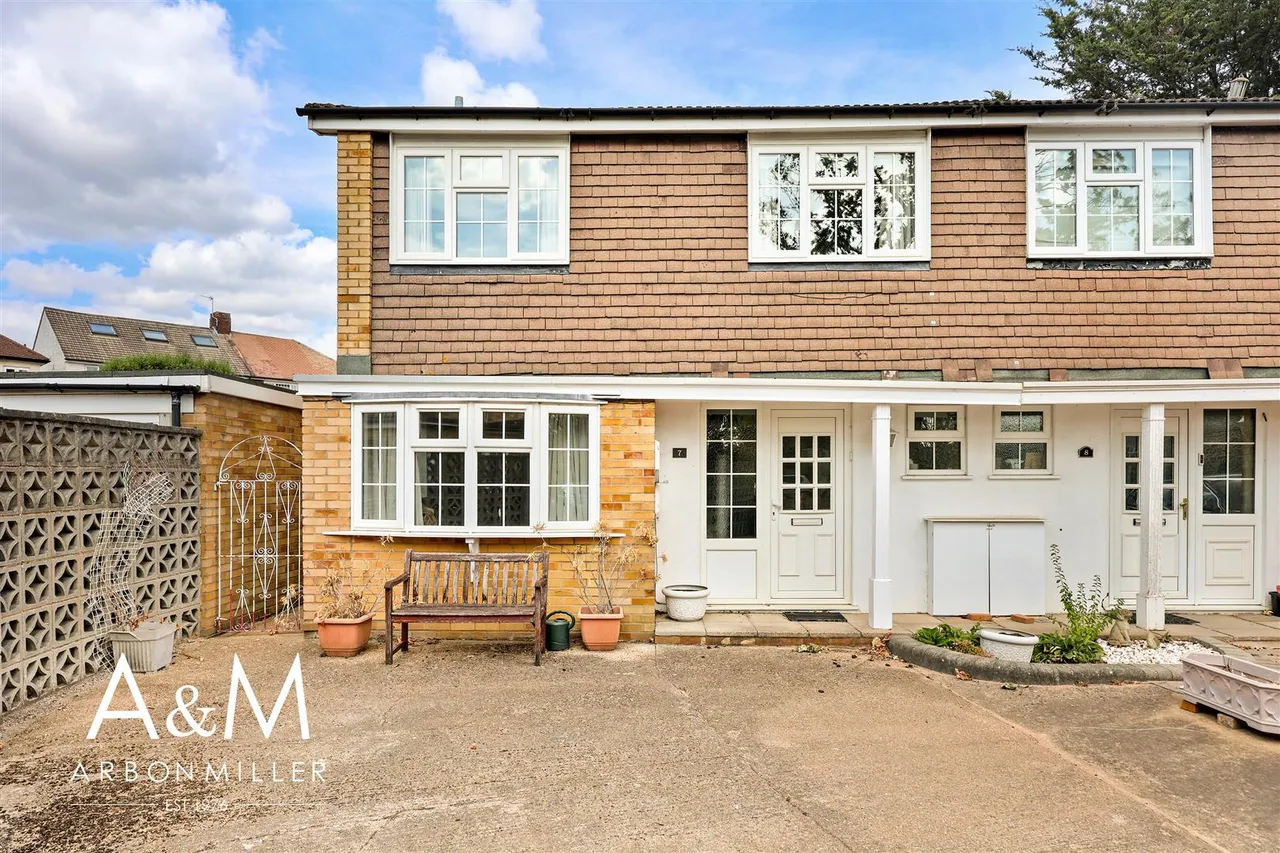 Benrek Close, Hainault, Essex, Ilford, IG62QL, photo 17