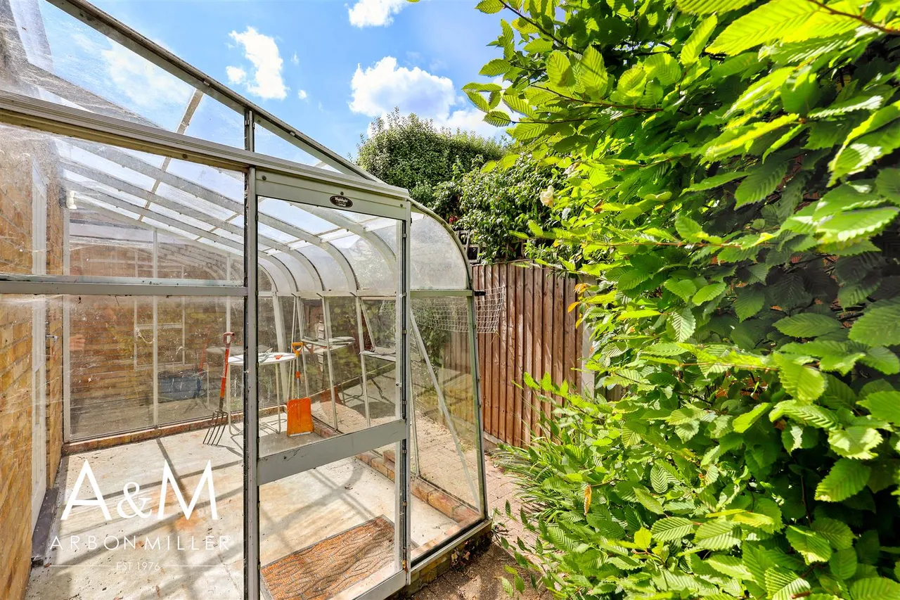 Benrek Close, Hainault, Essex, Ilford, IG62QL, photo 15