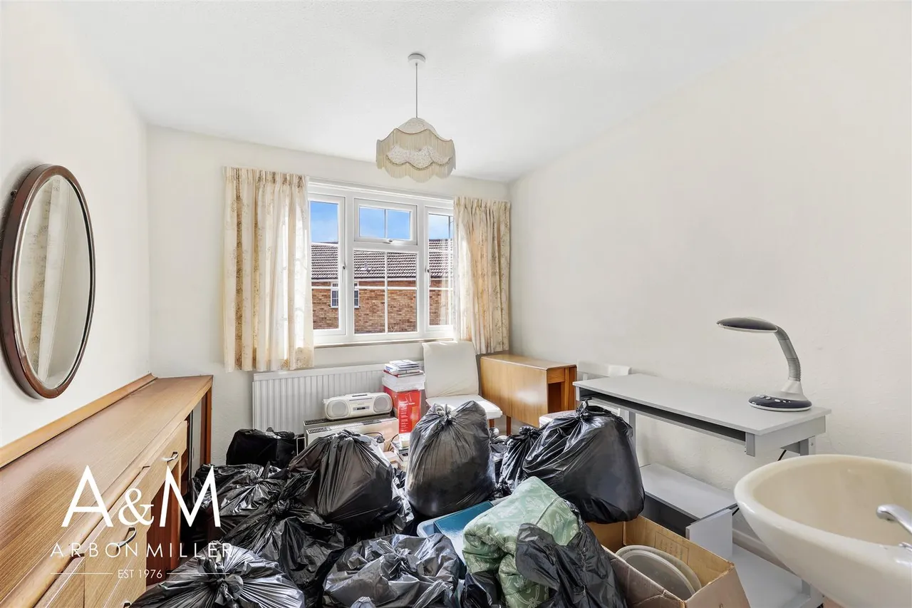 Benrek Close, Hainault, Essex, Ilford, IG62QL, photo 20