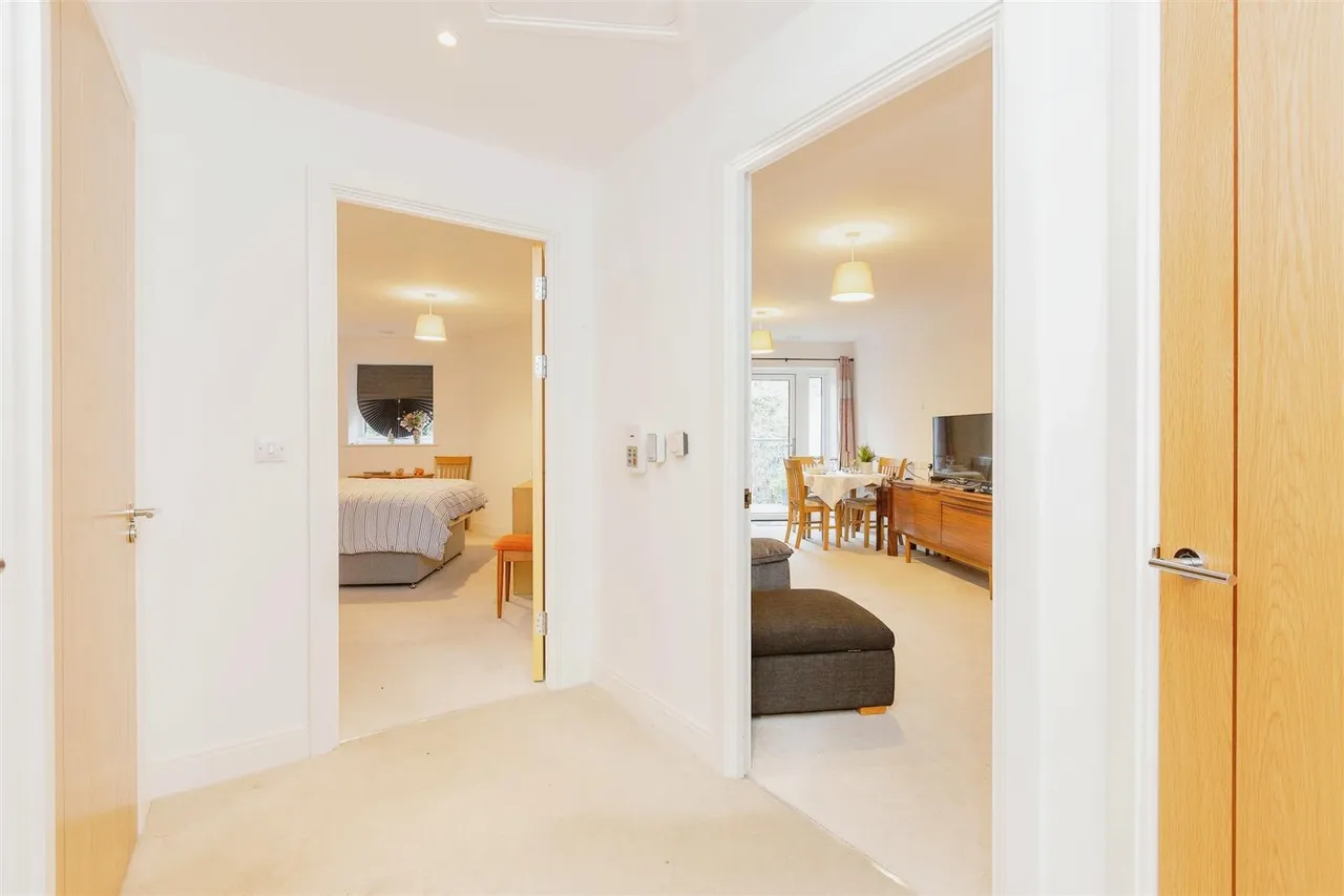 St. Giles Mews, Stony Stratford, MK11, photo 12