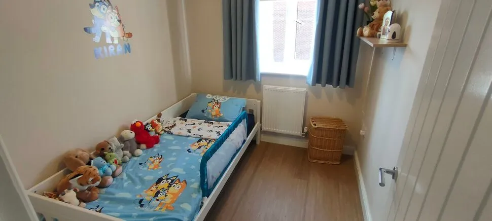 Maes Glyndwr, Wrexham, LL11, photo 13