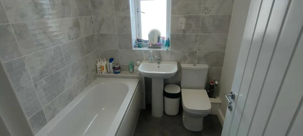Maes Glyndwr, Wrexham, LL11, photo 14