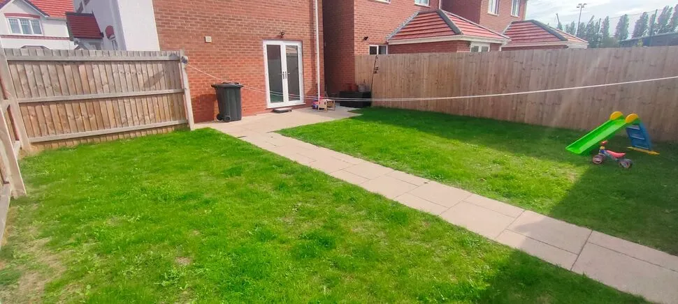 Maes Glyndwr, Wrexham, LL11, photo 4