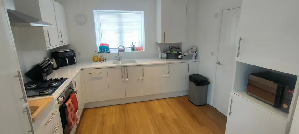 Maes Glyndwr, Wrexham, LL11, photo 7