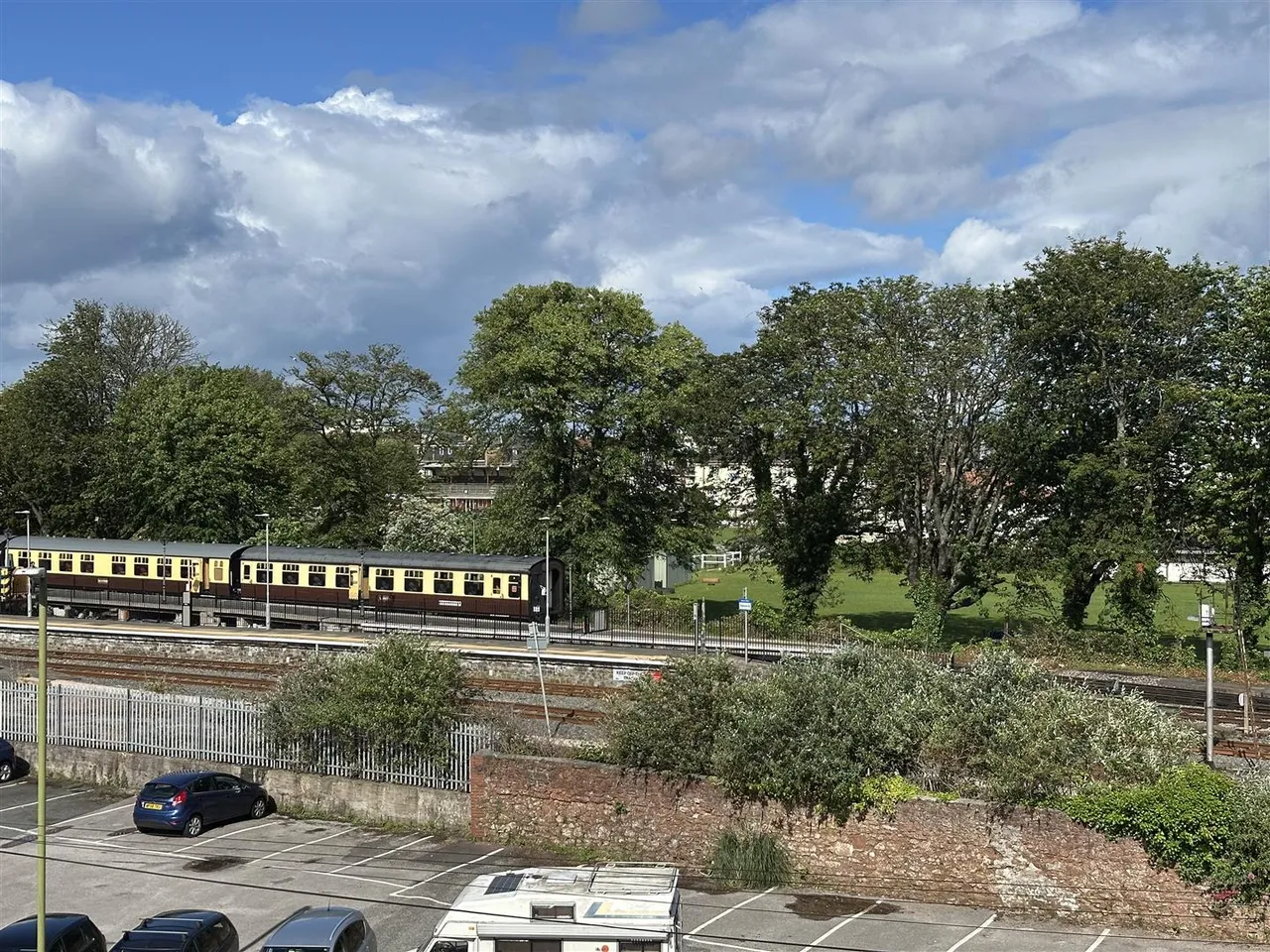 Dartmouth Road, Paignton, photo 6