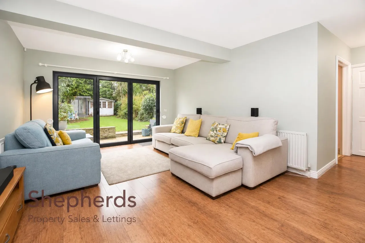 Holbeck Lane, Cheshunt, EN7, photo 3