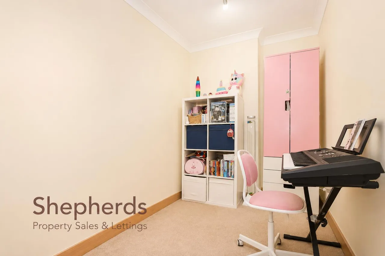 Holbeck Lane, Cheshunt, EN7, photo 22