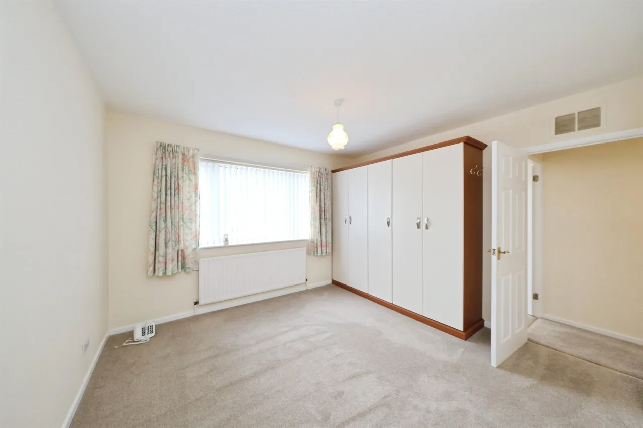 Pembroke Drive, Carlton-In-Lindrick, Worksop, photo 7