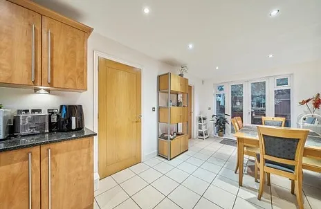 Kingswood Close, Ashford, TW15, photo 3