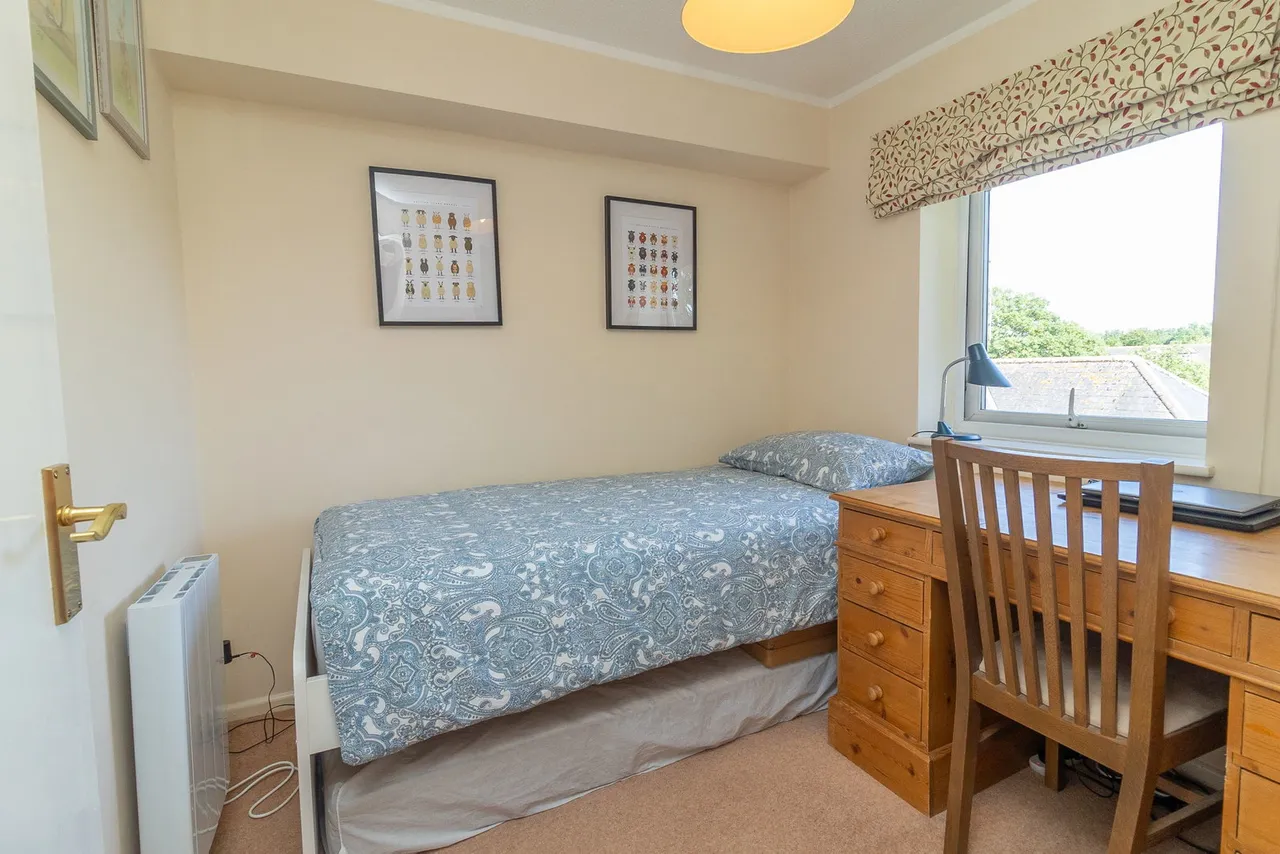 The Lindens, Towcester, NN12, photo 13