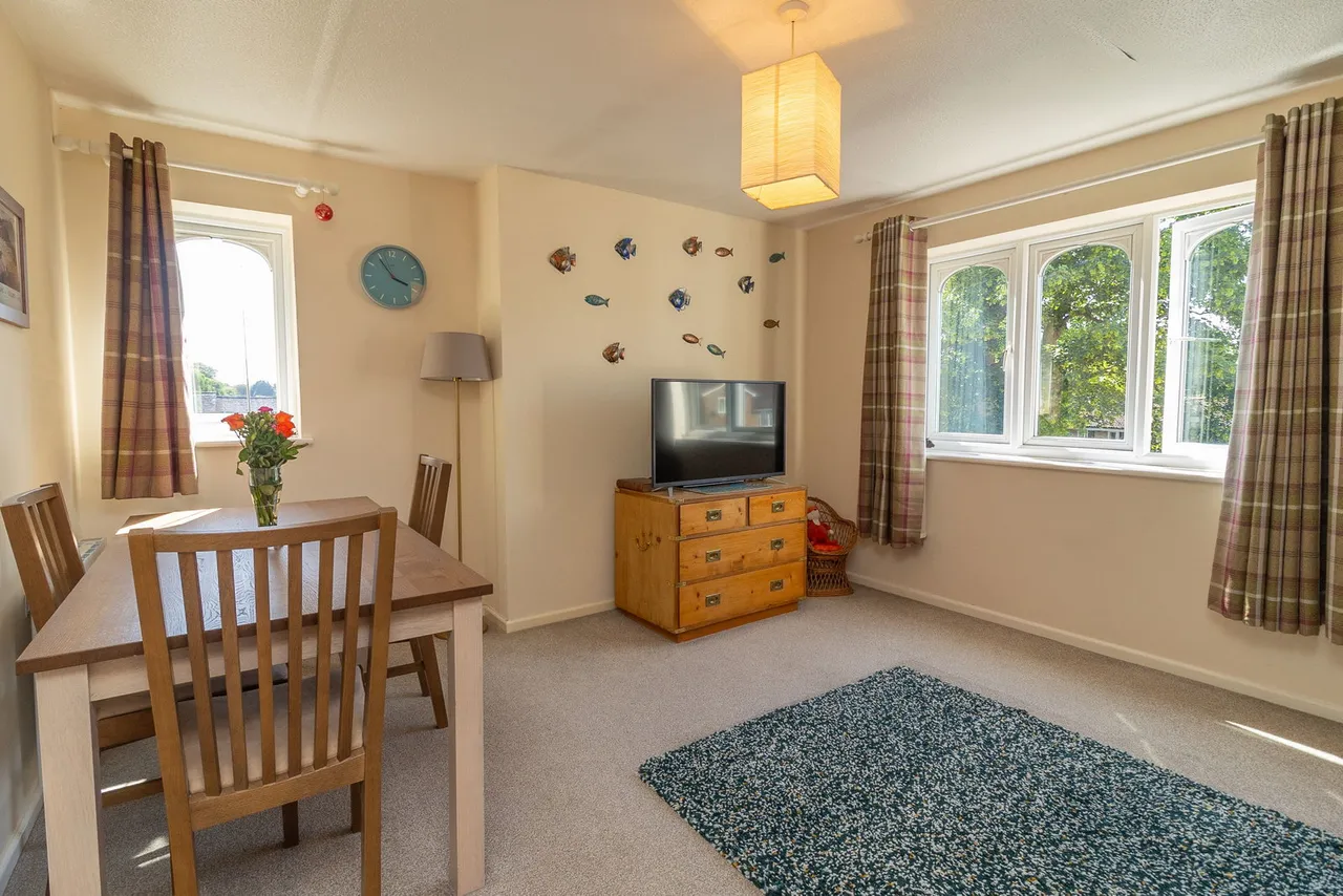The Lindens, Towcester, NN12, photo 5