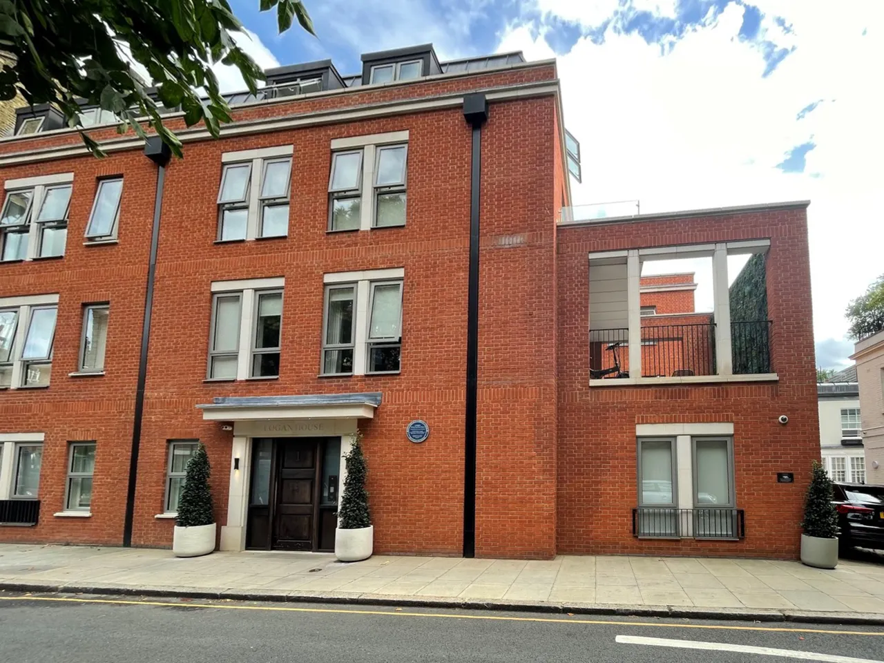 Flat 3, Logan House, 1 Logan Place, London, photo 2