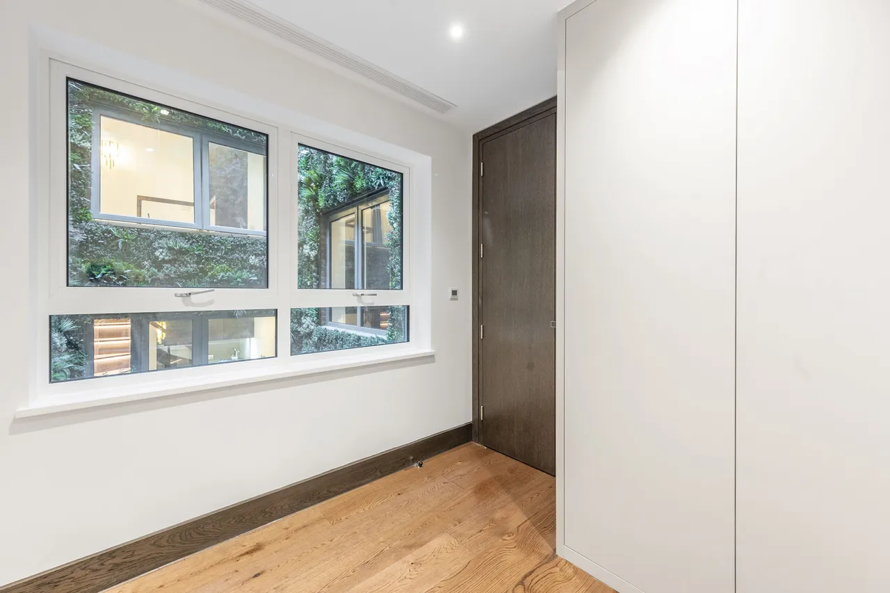 Flat 3, Logan House, 1 Logan Place, London, photo 9