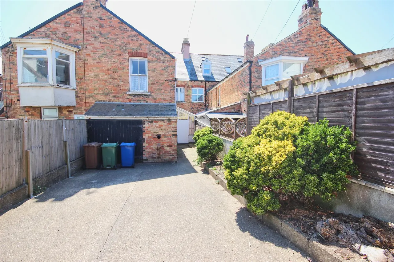 Eastgate, Hornsea, photo 2