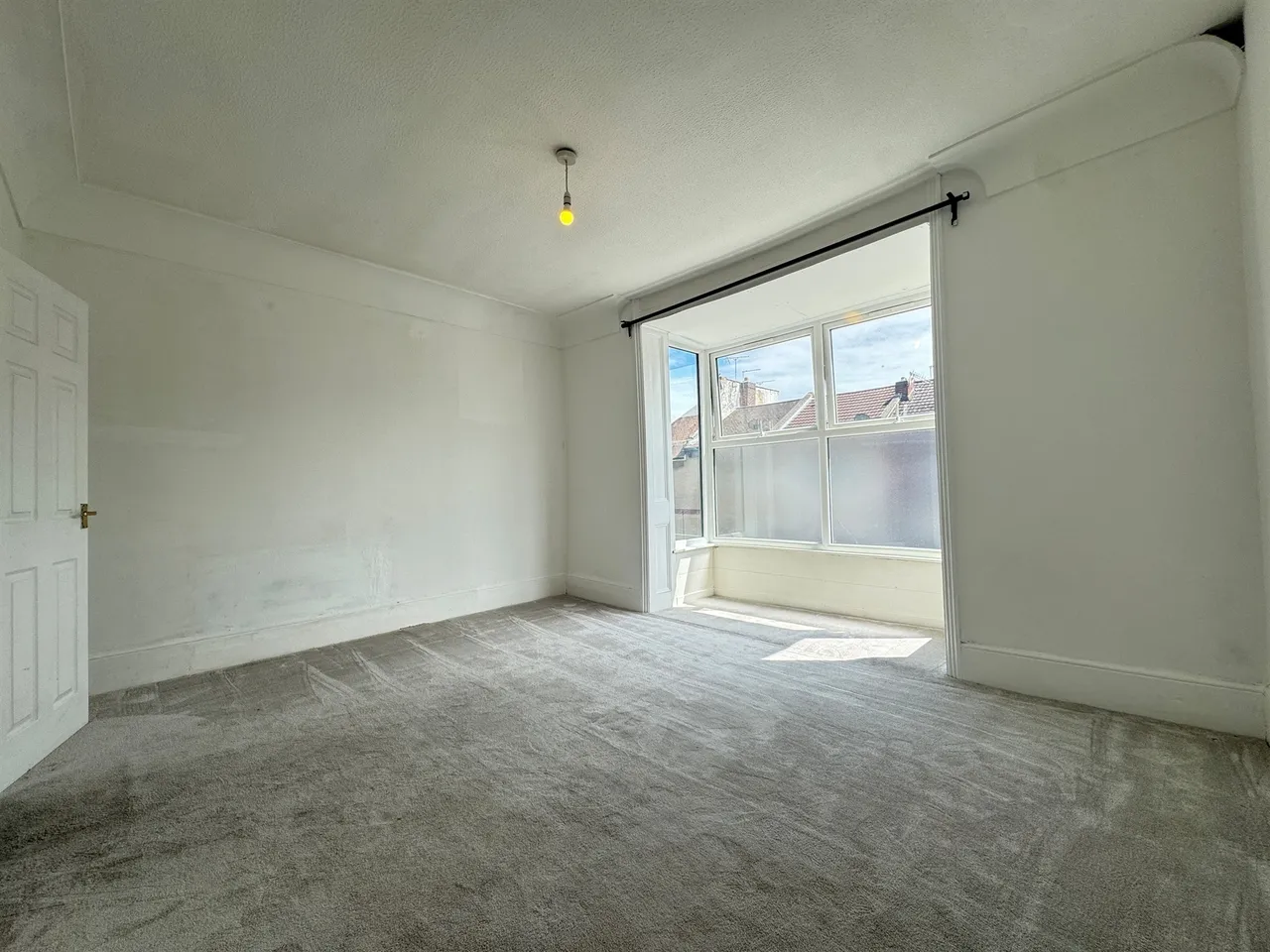 2 bed house for sale — New Road, Portsmouth