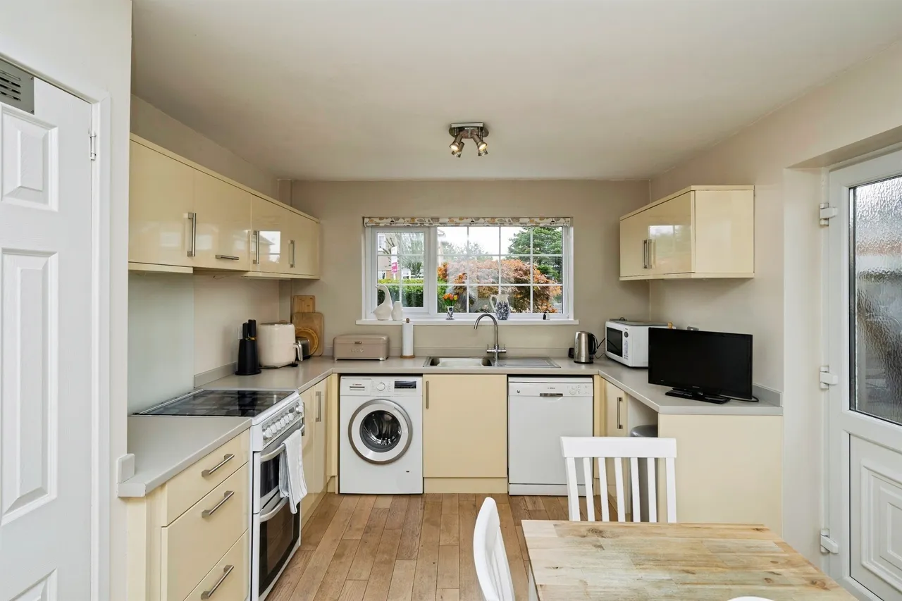 Allangate Close, Wirral, CH49, photo 6