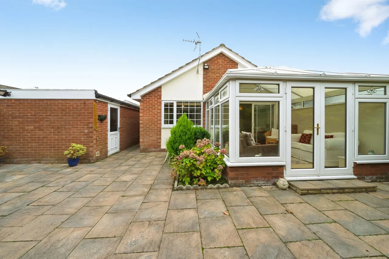 Allangate Close, Wirral, CH49, photo 17