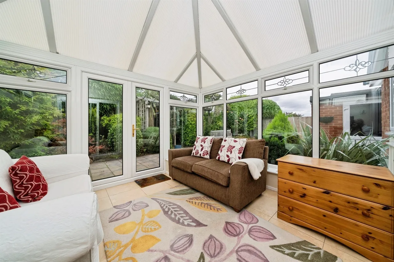Allangate Close, Wirral, CH49, photo 15