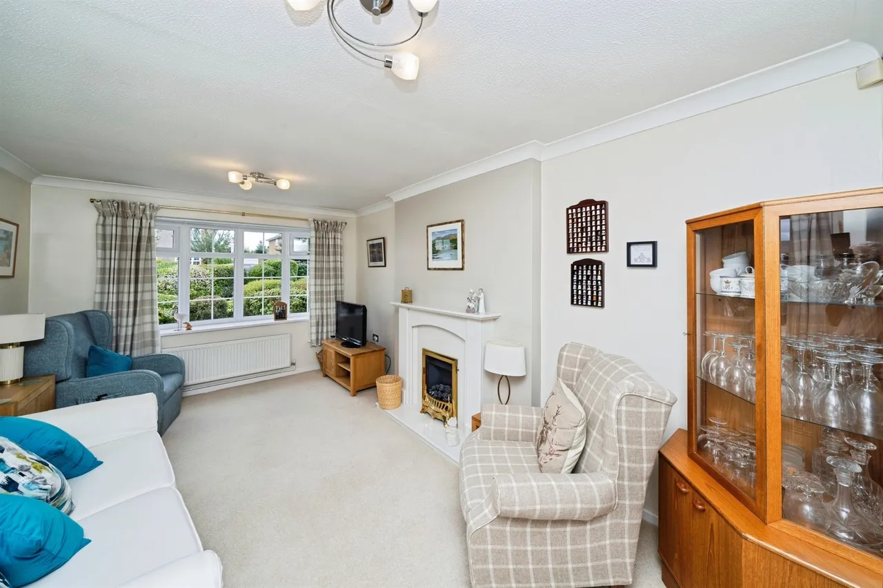 Allangate Close, Wirral, CH49, photo 4