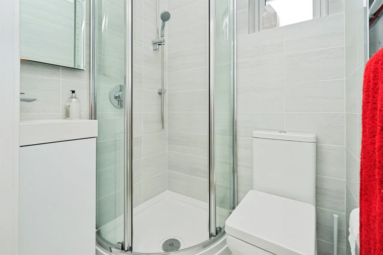 Allangate Close, Wirral, CH49, photo 12