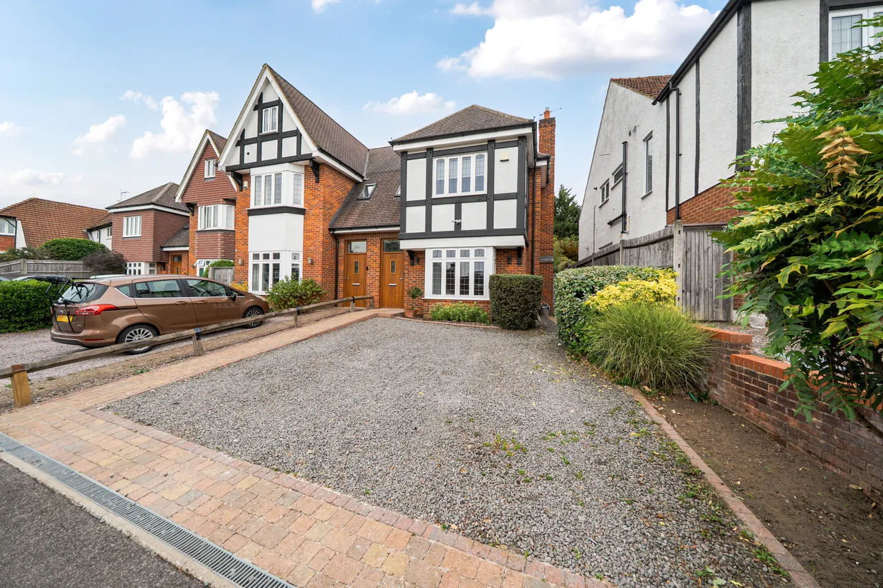 4 bed house for sale — Bowers Way, Harpenden, AL5