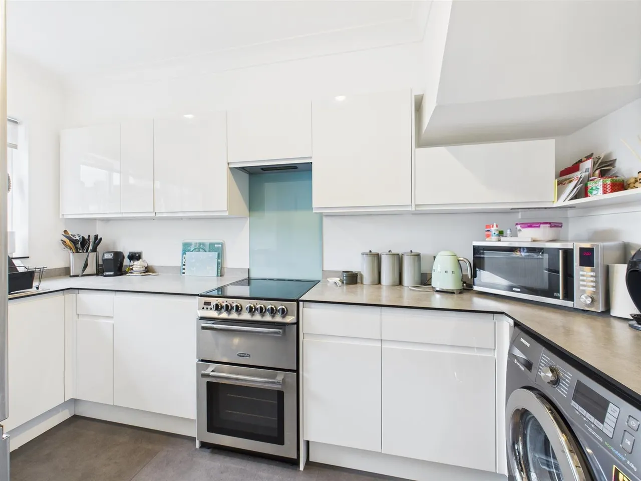 Victoria Road, Ruislip, HA4 0EP, photo 4