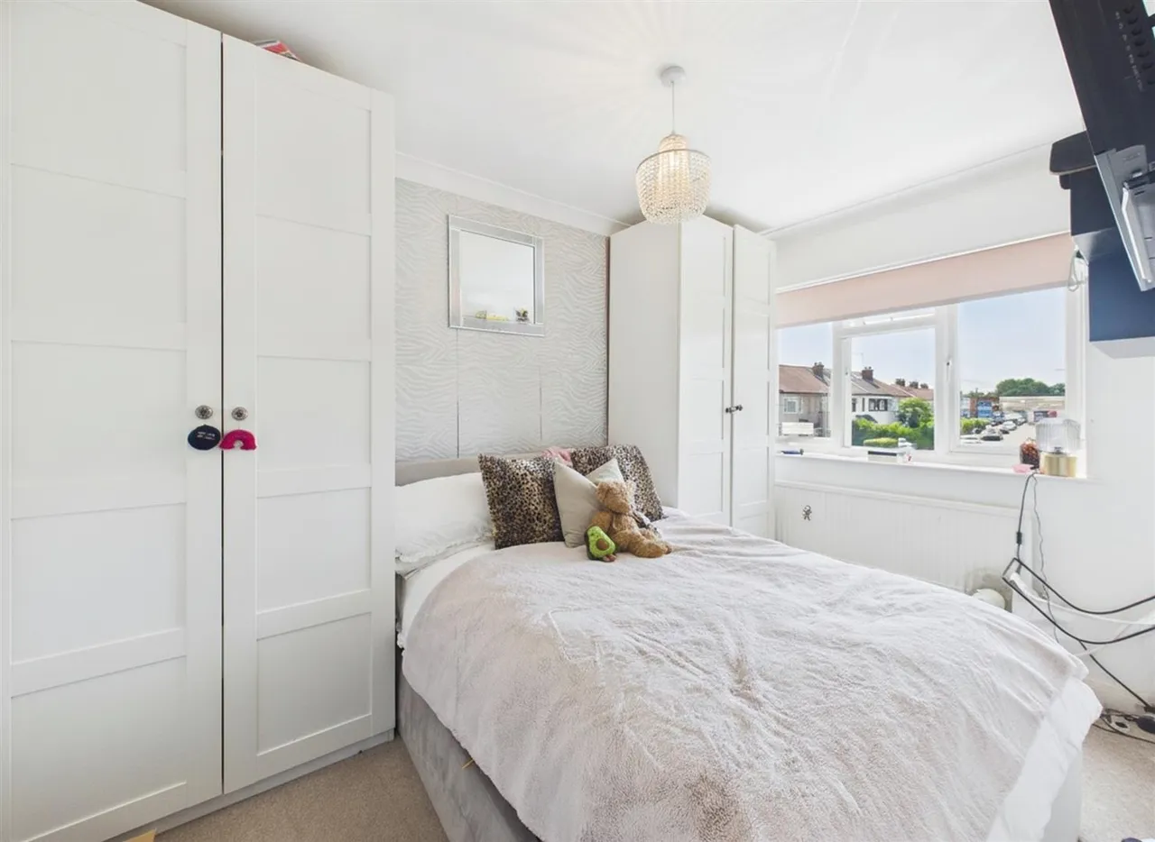 Victoria Road, Ruislip, HA4 0EP, photo 8