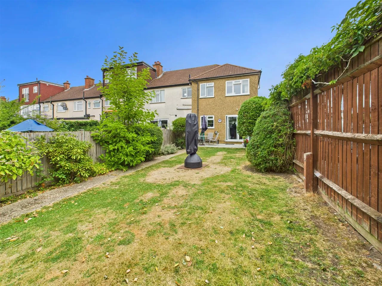 Victoria Road, Ruislip, HA4 0EP, photo 5