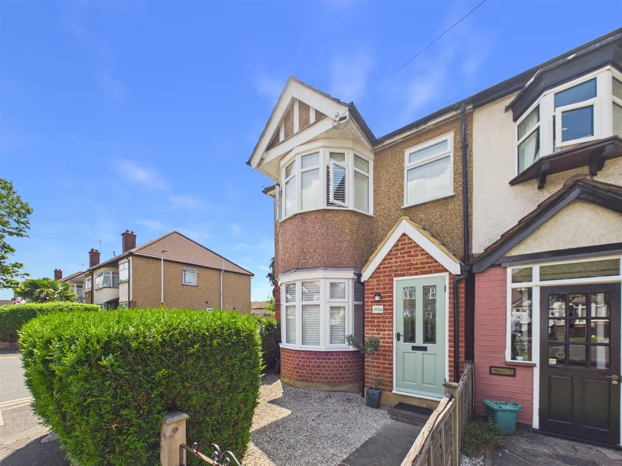 3 bed property for sale — Victoria Road, Ruislip, HA4 0EP