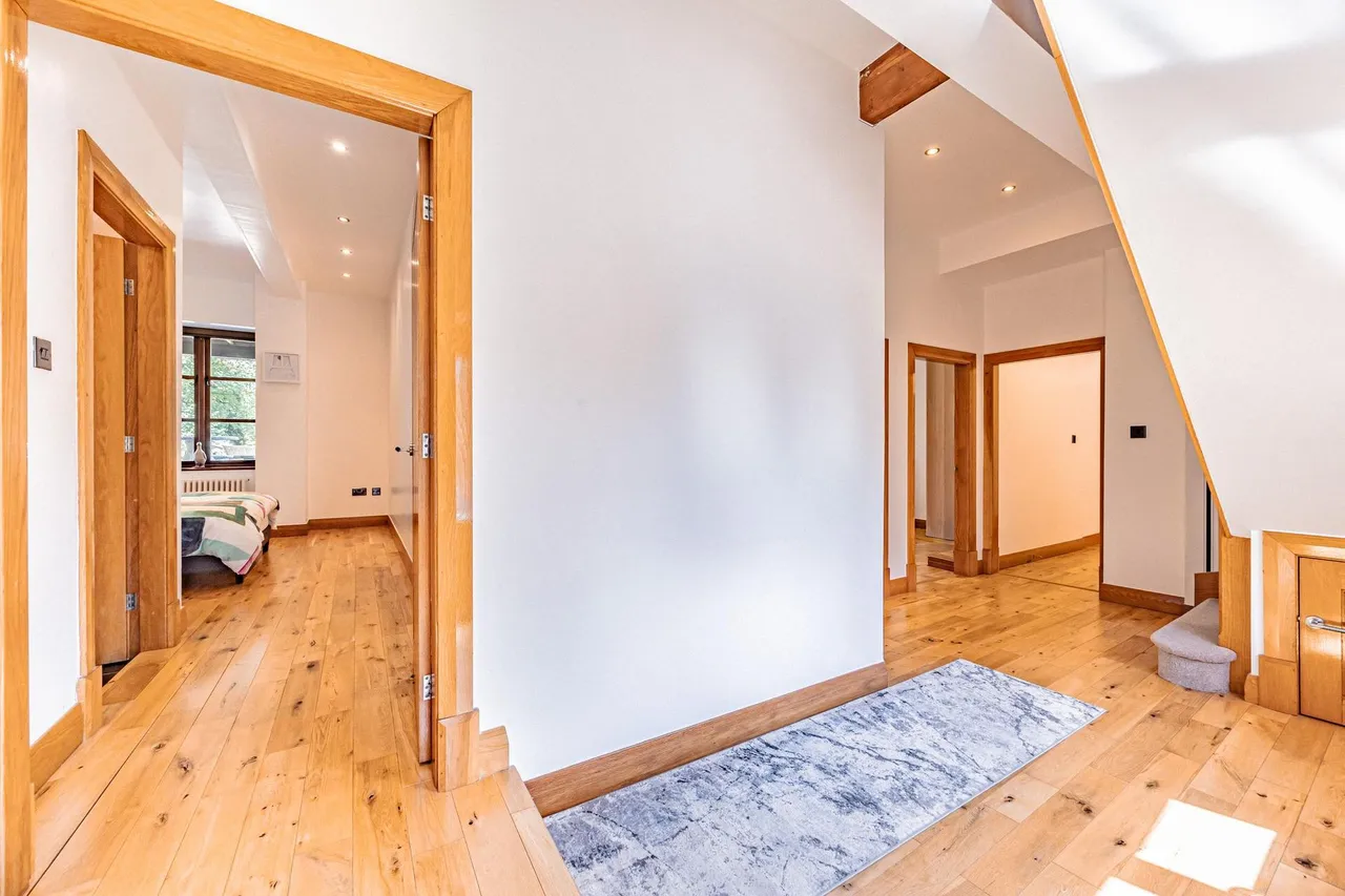 Chorley Road, Standish, WN1, photo 34