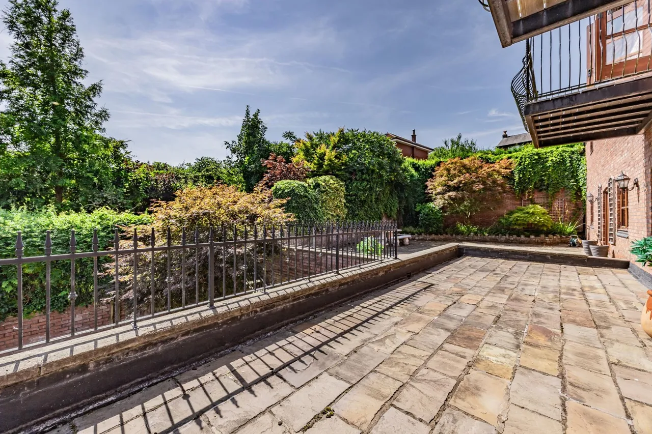 Chorley Road, Standish, WN1, photo 68
