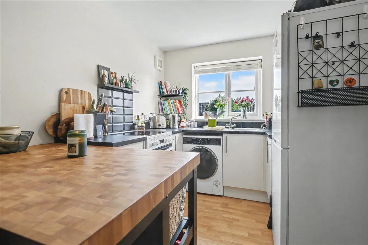 Church Farm Close, Bramerton, NR14, photo 6
