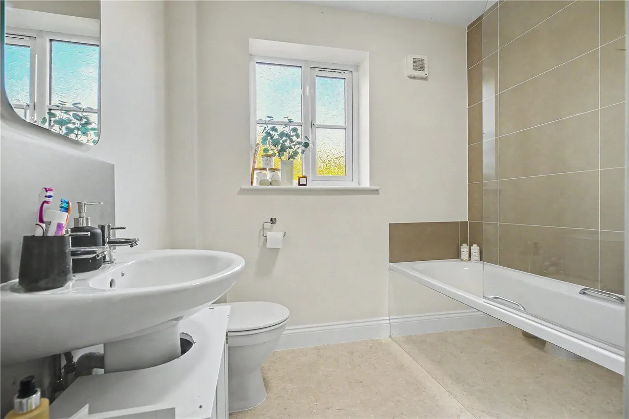 Church Farm Close, Bramerton, NR14, photo 9